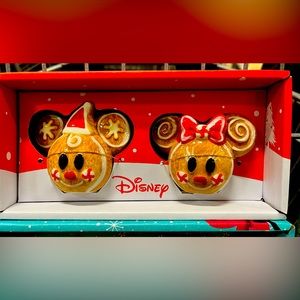 Disney Mickey And Minnie Gingerbread Salt and pepper shakers